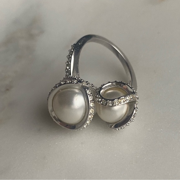 SWAROVSKI faux Pearl silver tone ring size 6 - Picture 8 of 16